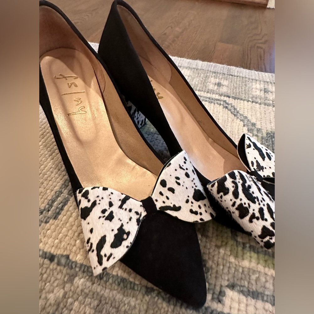 FS/NY Black and White Bow Block Heels